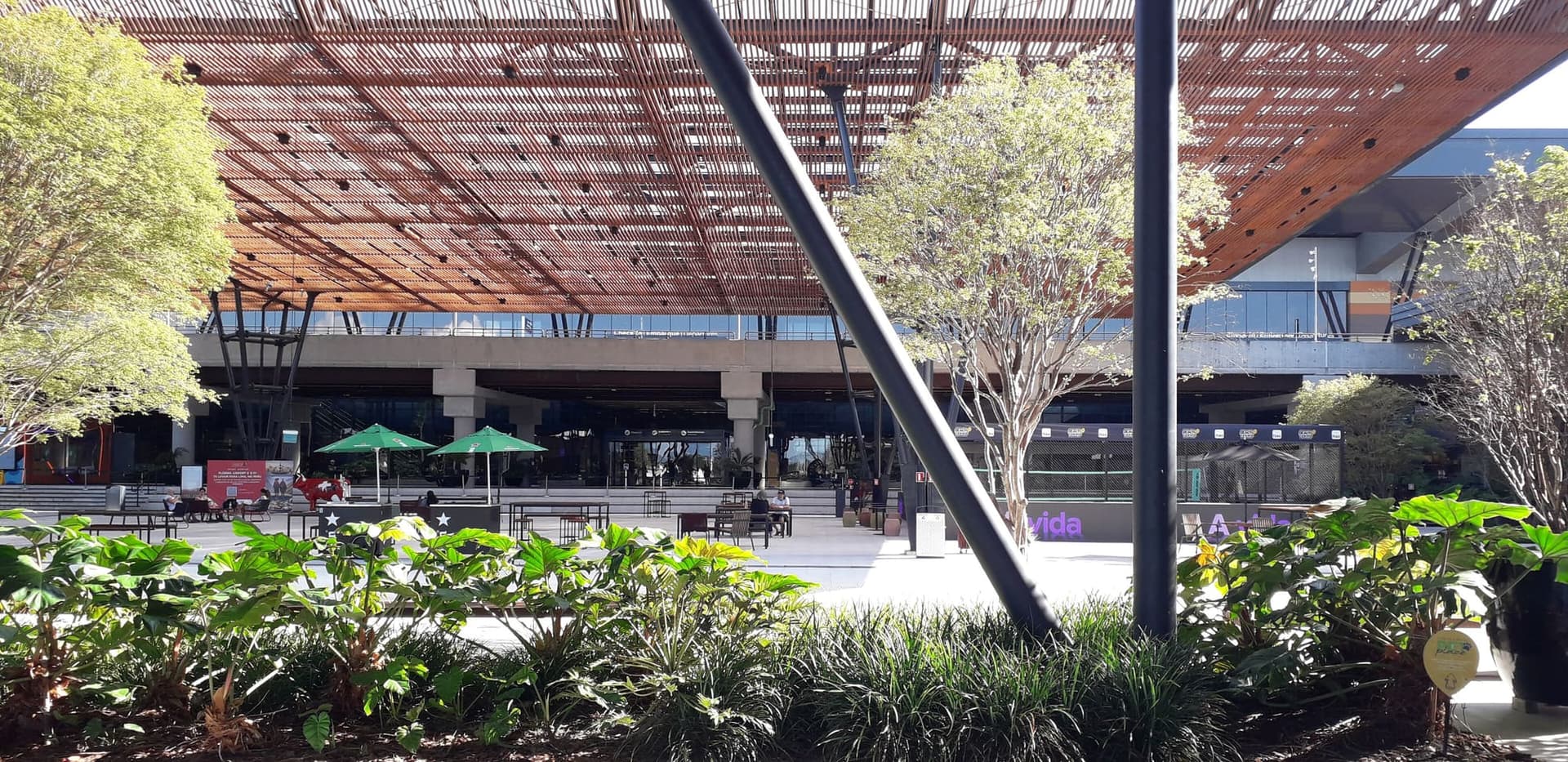 Terminal do Aeroporto Internacional Hercílio Luz, em Florianópolis, Santa Catarina.